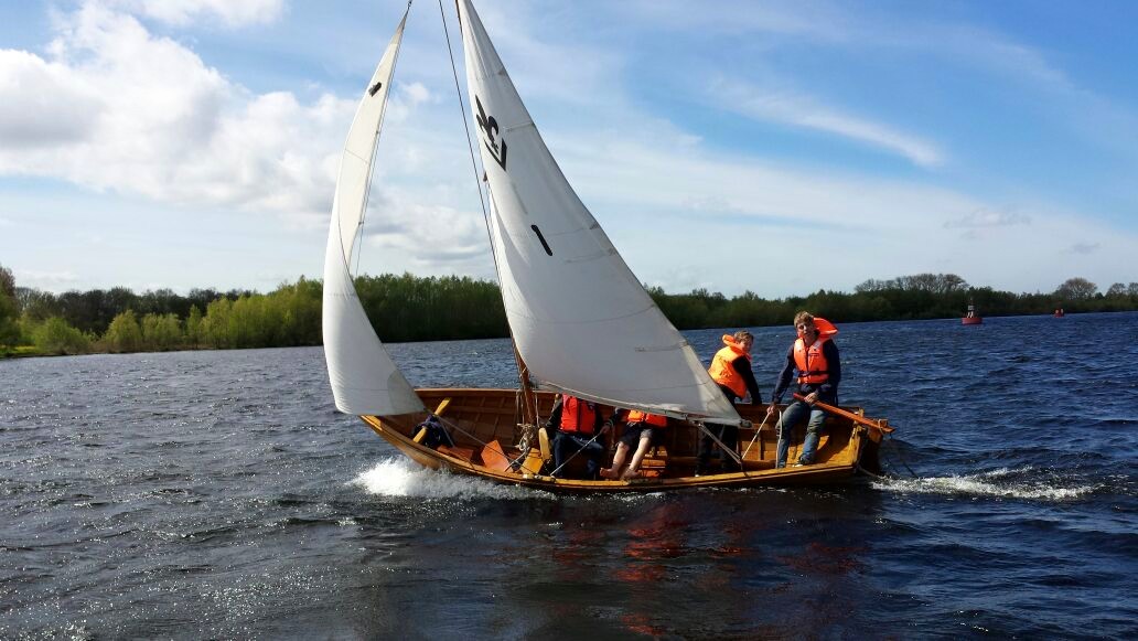 Bij Scouting Elfregi Amsterdam zeilen we heel veel.